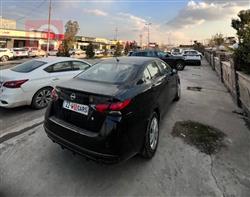 نيسان فيرسا